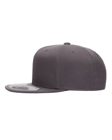FLEXFIT 110® FITTED SNAPBACK CAP